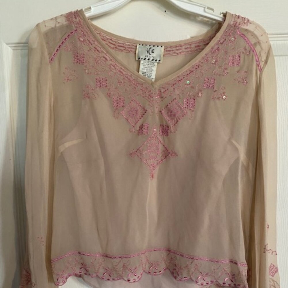 New without Tags Ice Sheer Blouse Szie PM